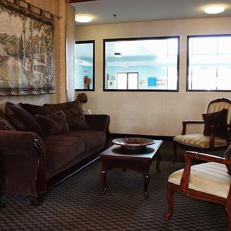 Comfort Suites Detroit/Уоррен Экстерьер фото