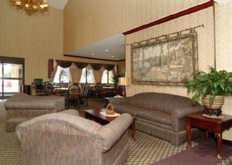 Comfort Suites Detroit/Уоррен Экстерьер фото