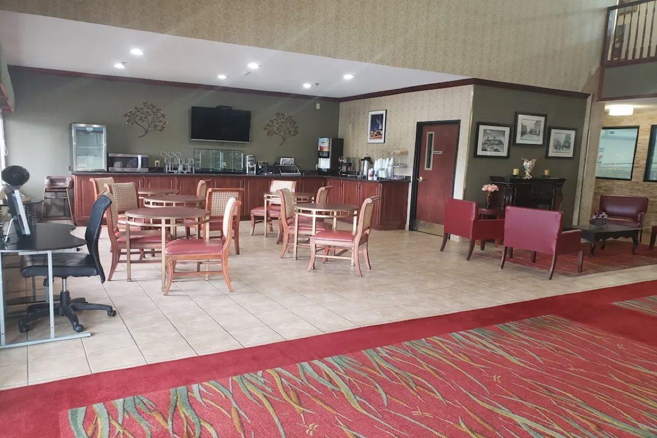 Comfort Suites Detroit/Уоррен Экстерьер фото