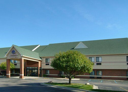 Comfort Suites Detroit/Уоррен Экстерьер фото